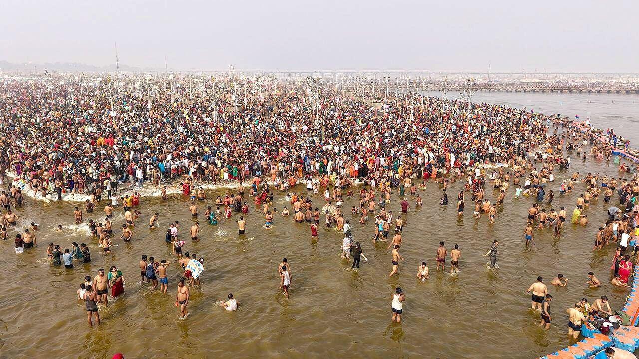 Mahakumbh 2025 : महाकुंभ स्नान के लिए पुलिस कांस्टेबल ने मांगी छुट्टी, ASP को लिखा भावुक पत्र “मेरे जीवन में पुनः ये योग नहीं आयेगा”