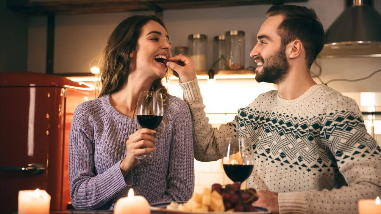 ये 3 आदतें लड़कों को बना देती हैं लड़कियों का ड्रीम पार्टनर, क्या आप में है ये खास बातें