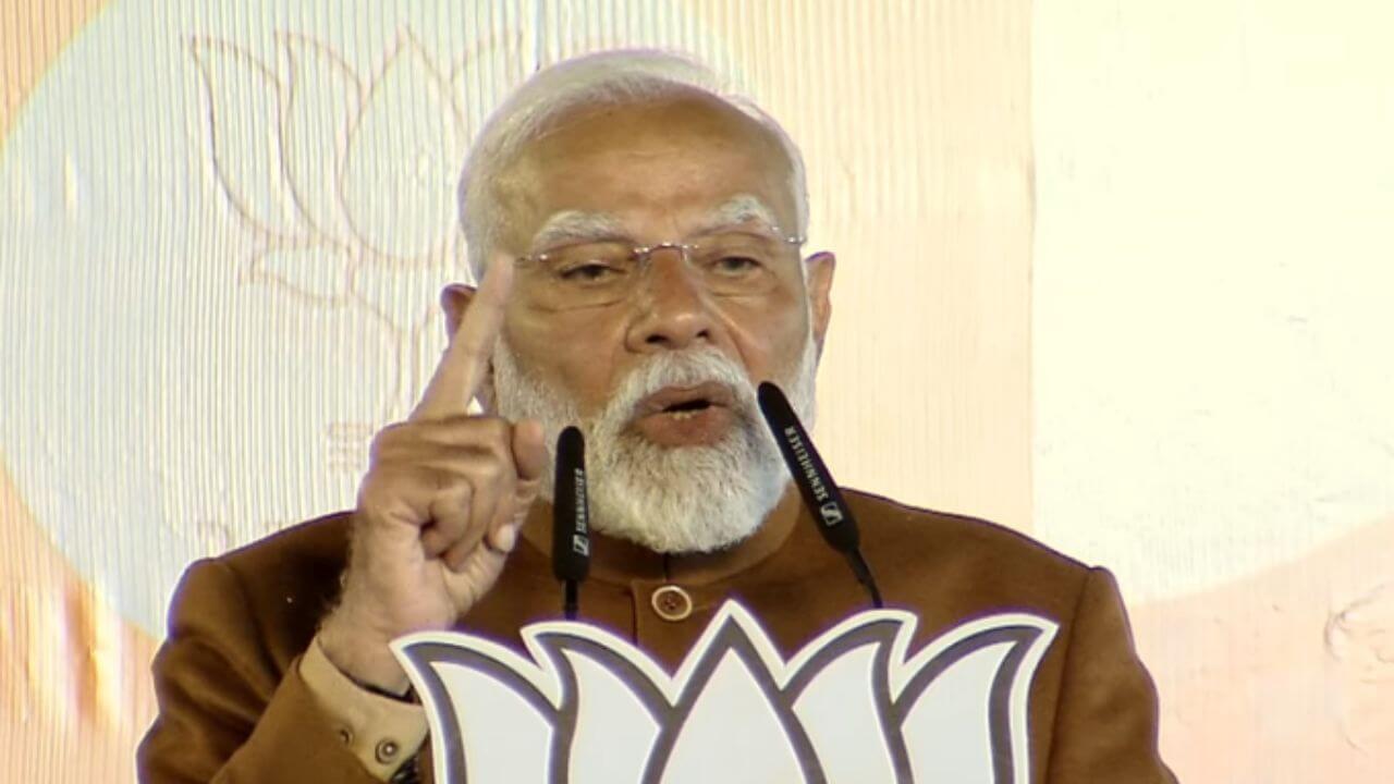 PM Modi ने दिया धन्यवाद, बोले- यमुना जी को दिल्ली शहर की पहचान बनाएंगे, AAP और कांग्रेस पर किया बड़ा हमला