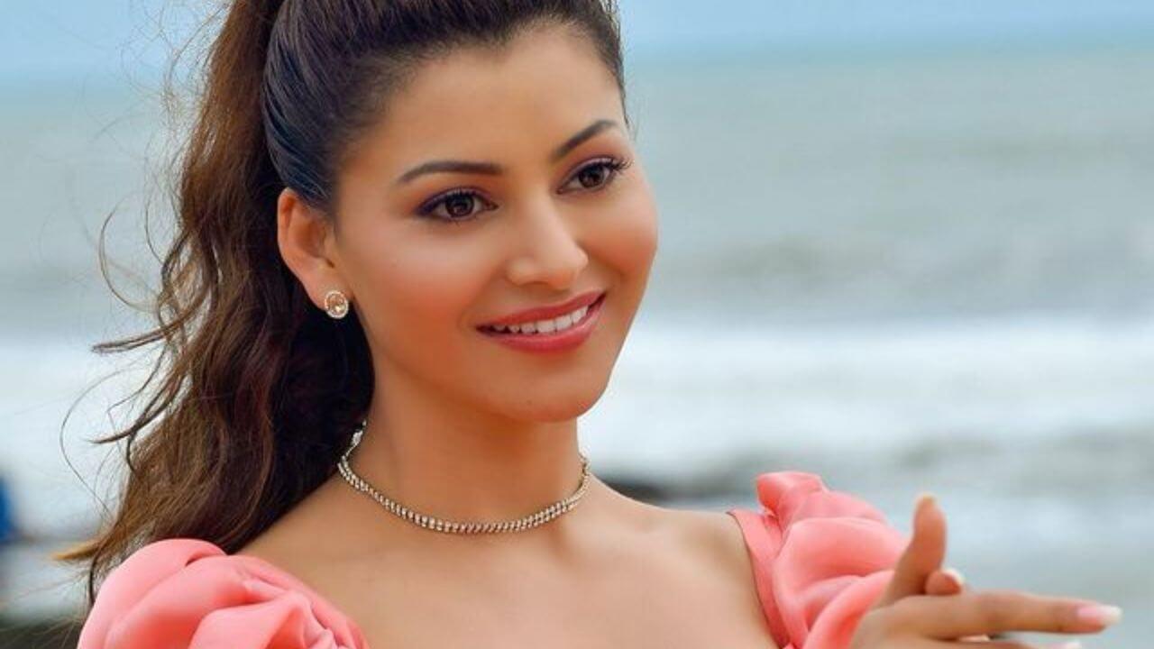 उर्वशी रौतेला ने डाकू महाराज में किया सिर्फ 3 मिनट का रोल, ली इतनी मोटी फीस!