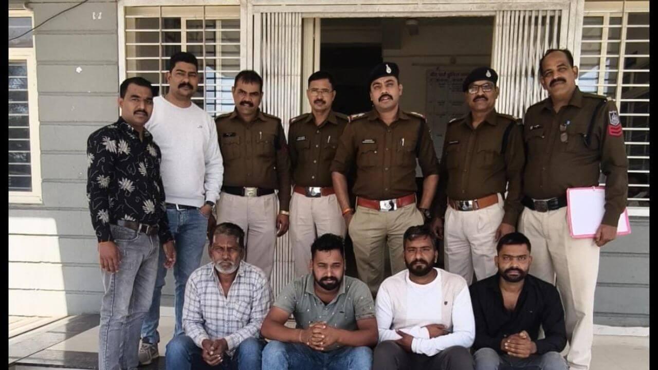 नीमच पुलिस की बड़ी कार्रवाई, 56 लाख रुपये की धोखाधड़ी के मामले में 6 आरोपियों को किया गिरफ्तार