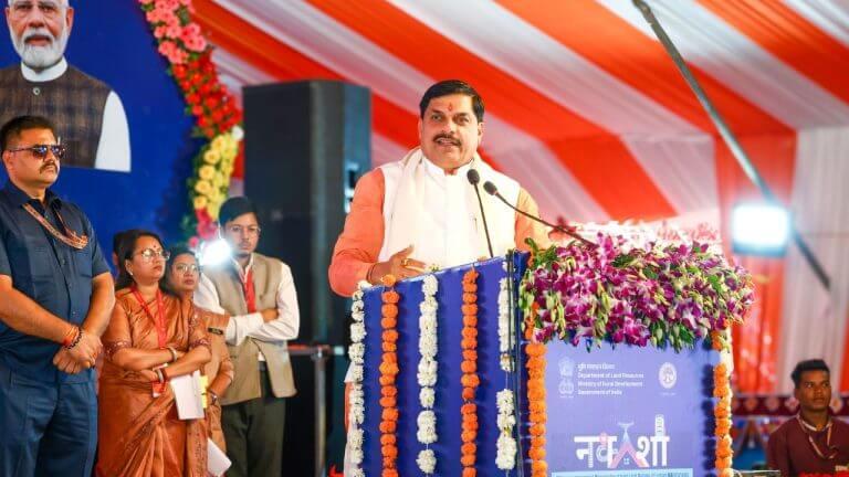 सीएम डॉ मोहन यादव ने रायसेन को दी सौगातें, कांग्रेस पर तंज, कहा- तुम्हारी पार्टी बंद हो जाएगी लेकिन कोई योजना बंद नहीं होगी