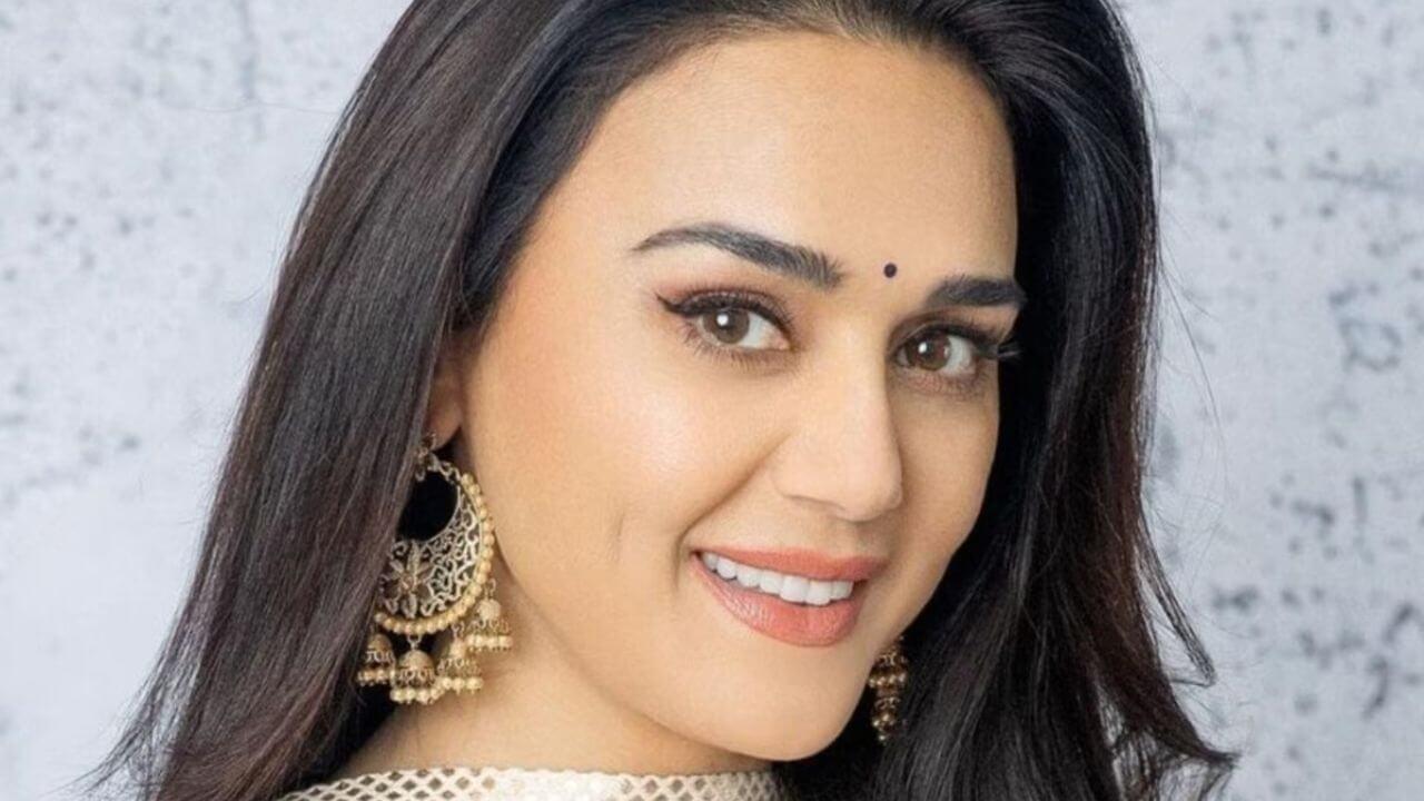 ऑनलाइन बढ़ती ट्रोलिंग से परेशान हैं प्रीति जिंटा, सोशल मीडिया पर दिया ये जवाब