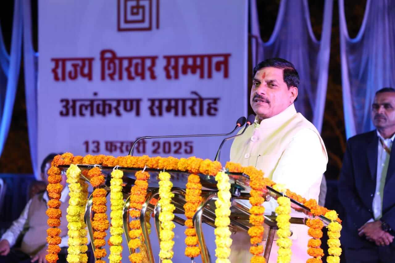 15 कला मनीषियों को मिला राज्य शिखर सम्मान, मुख्यमंत्री डॉ मोहन यादव ने की घोषणा भारत भवन में फिर शुरू होगा रंगमण्डल