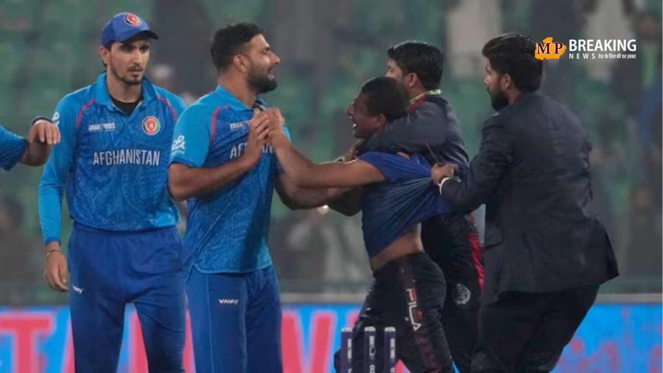 चैंपियंस ट्रॉफी की मेजबानी कर रहा पाकिस्तान अभी भी नहीं सुधार सका सुरक्षा व्यवस्था, मैदान पर फिर हुआ जमकर हंगामा!