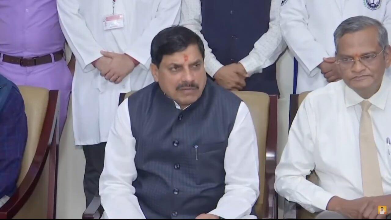 सीएम डॉ. मोहन यादव की बड़ी घोषणा ‘MP में अंगदान करने वालों को मिलेगा राजकीय सम्मान, परिजनों को आयुष्मान कार्ड’