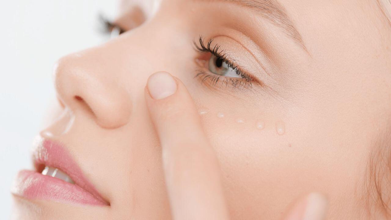 रोज रात में इस तेल से करें मसाज, पाएं खिला-खिला चेहरा, रुखी त्वचा को बनाएं हाइड्रेटेड!