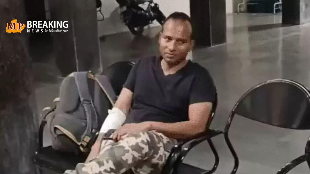 मध्य प्रदेश के महुआखेड़ा गांव में पुलिस टीम पर पथराव, दो पुलिसकर्मी हुए घायल