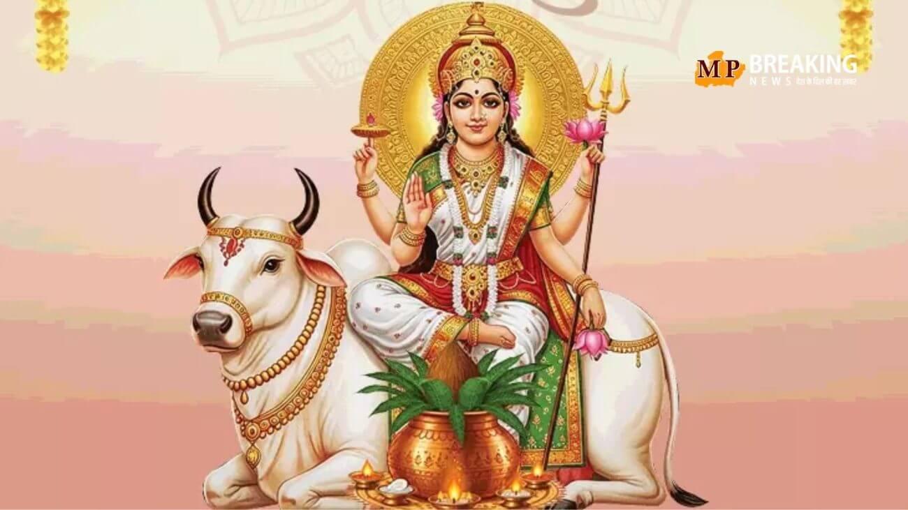 यहां जानें कितनी बजे करें घटस्थापना? कैसे करें? मिट्टी के कलश का करें उपयोग