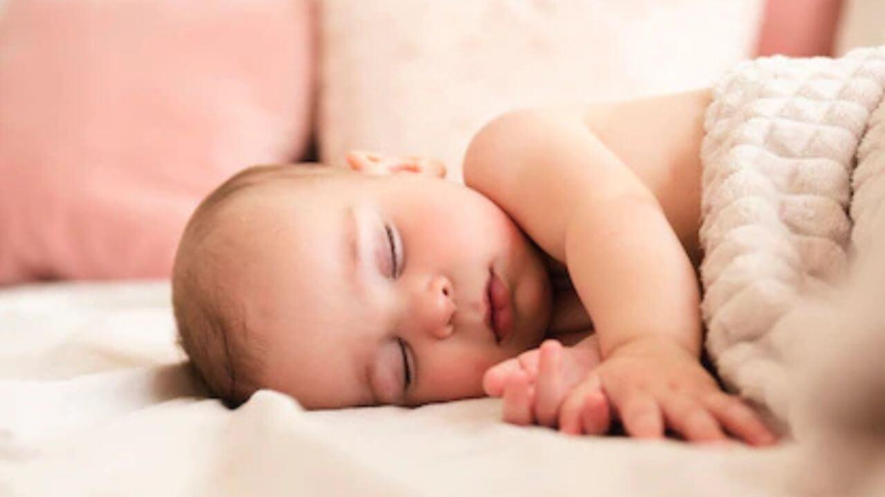 प्यारे बेटे को दें संस्कृत के ये नाम, बहुत यूनिक और सुंदर है इनका अर्थ