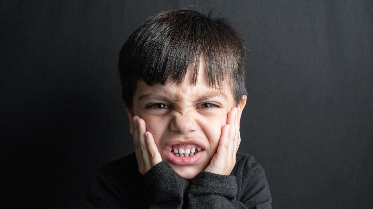 बच्चे के गुस्से को कैसे करें कंट्रोल? अपनाएं ये 4 आदतें और देखें कमाल