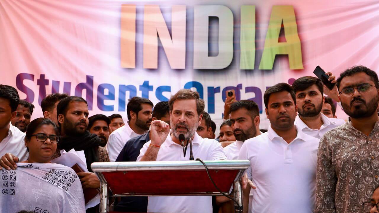 राहुल गांधी का बड़ा आरोप, बोले- हिंदुस्तान के भविष्य और एजुकेशन सिस्टम को खत्म करने में लगा है RSS