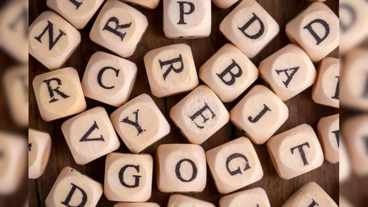 Name Personality: पार्टनर के लिए ईमानदार होते हैं इस नामाक्षर के लोग, ये दिल में नहीं रखते बैर, करते हैं सबकी मदद