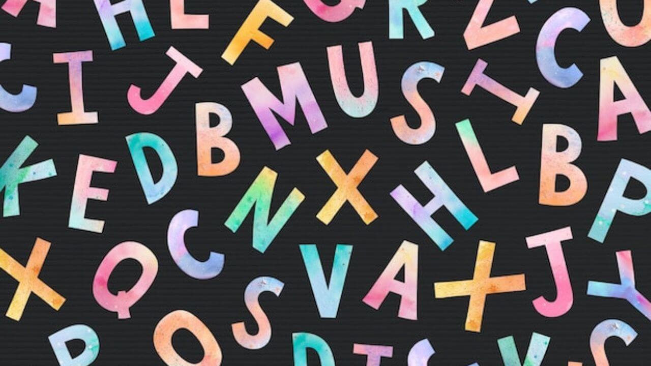 दिल जीतने में माहिर होते हैं इस नामाक्षर के लोग, पार्टनर पर जमकर लुटाते हैं प्यार