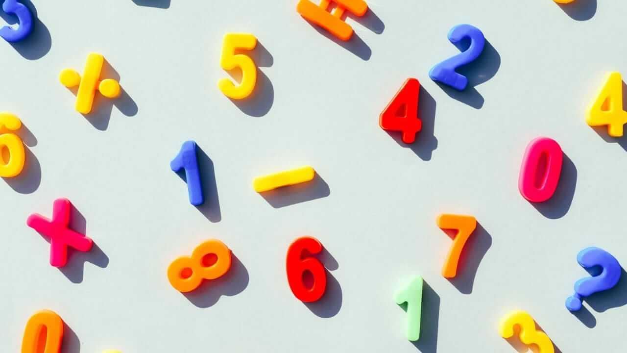 इन 4 तारीखों में जन्में लोगों पर होती है बृहस्पति की कृपा, इनके पास होता है ज्ञान का भंडार