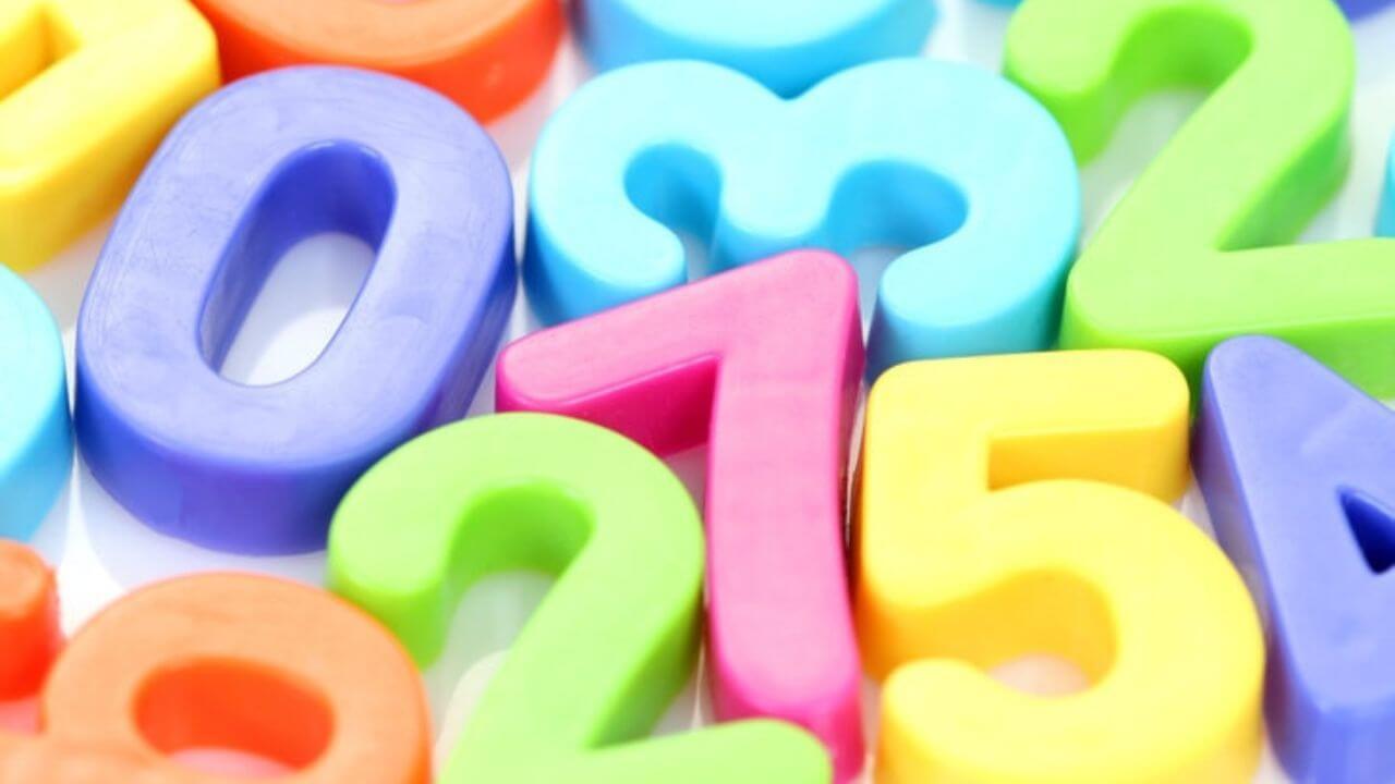 बचपन से ही भाग्यशाली होते हैं इन 3 मूलांक के जातक, करियर में हासिल करते हैं खूब सफलता