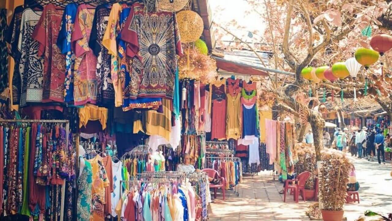 इस शासक ने बेटी के लिए बसा दिया था पूरा बाजार, आज दुनिया भर में है मशहूर