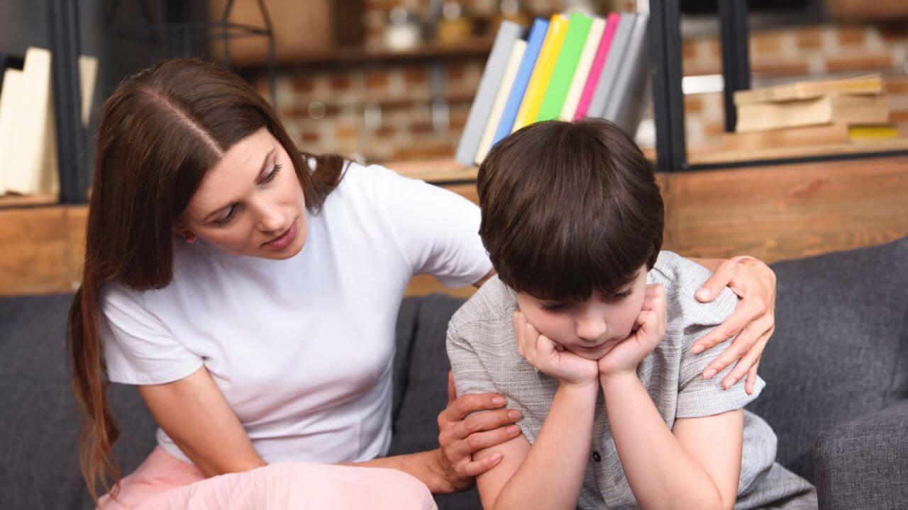 क्या आपके बच्चे भी बोलते हैं ऐसी बातें? पढ़ें ये चेतावनी, तुरंत रोकें