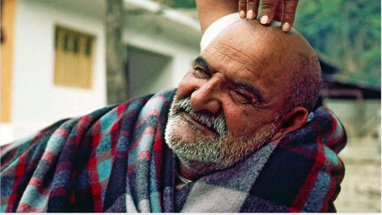 नीम करोली बाबा के मुताबिक इन 5 चीजों का कर दें त्याग, बन जाएंगे धनवान