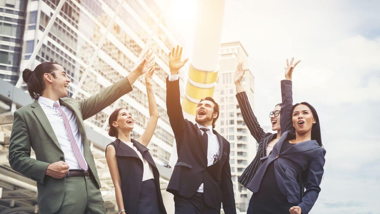 खोलें अपनी आंखें! जानें सफल लोग कैसे खुद बनाते हैं अपनी किस्मत, 6 दमदार तरीके जो आपकी सोच बदल देंगे