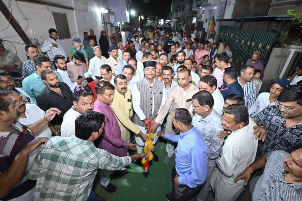 मंत्री विश्वास सारंग ने किया नरेला विधानसभा में विकास कार्यों का भूमिपूजन