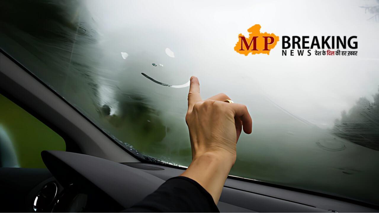 सर्दी-बरसात में कार का शीशा क्यों धुंधला हो जाता है? जानिए डिफॉगर लाइन्स क्या करती हैं और कैसे बचाती हैं हादसे से
