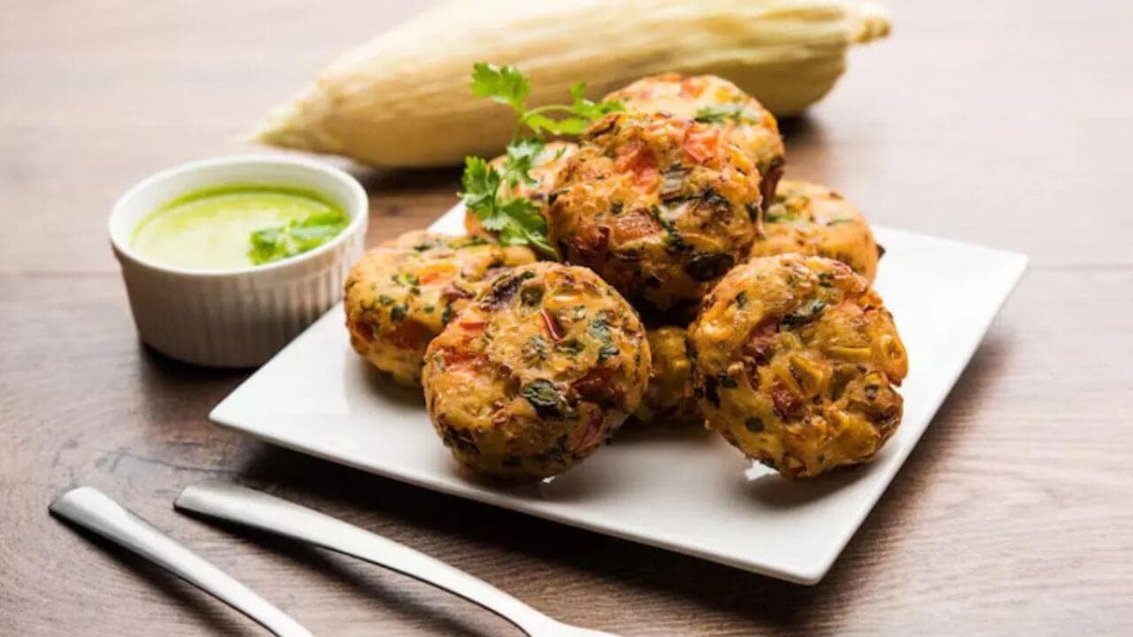 बरसात में चाहिए कुछ चटपटा, ये 2 स्ट्रीट फूड रेसिपीज घर पर मिनटों में करें तैयार