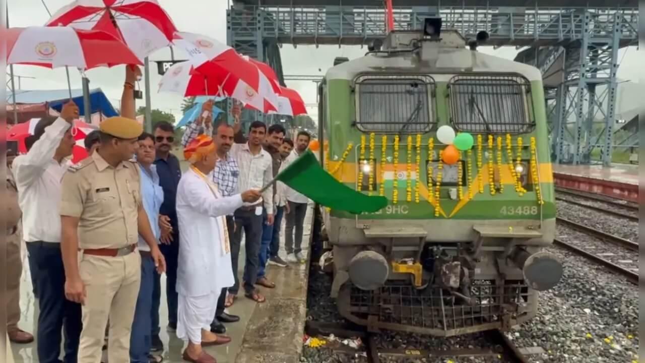 भजनलाल सरकार का बड़ा तोहफा, स्पेशल एसी ट्रेन से मुफ्त में 800 लोग करेंगे रामेश्वरम दर्शन