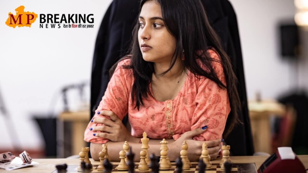 कौन हैं भारत की दिव्या, जो चेस महिला वर्ल्ड कप के सेमीफाइनल में पहुंची.. हो गईं भावुक