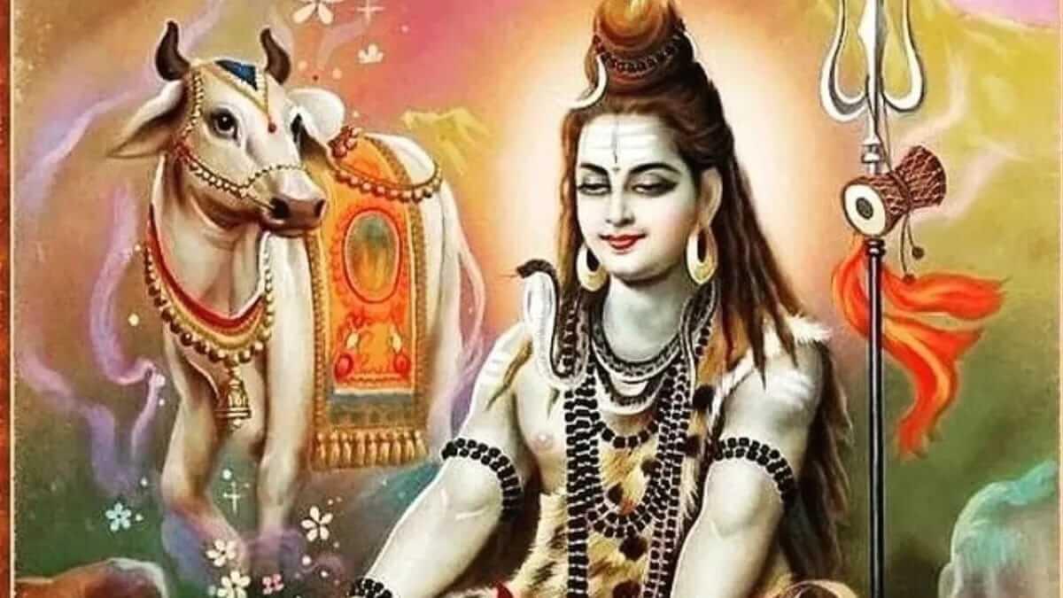 सावन में भोलेनाथ को अर्पित करें काली मिर्च, मजबूत होगी आर्थिक स्थिति, दूर होंगे रोग