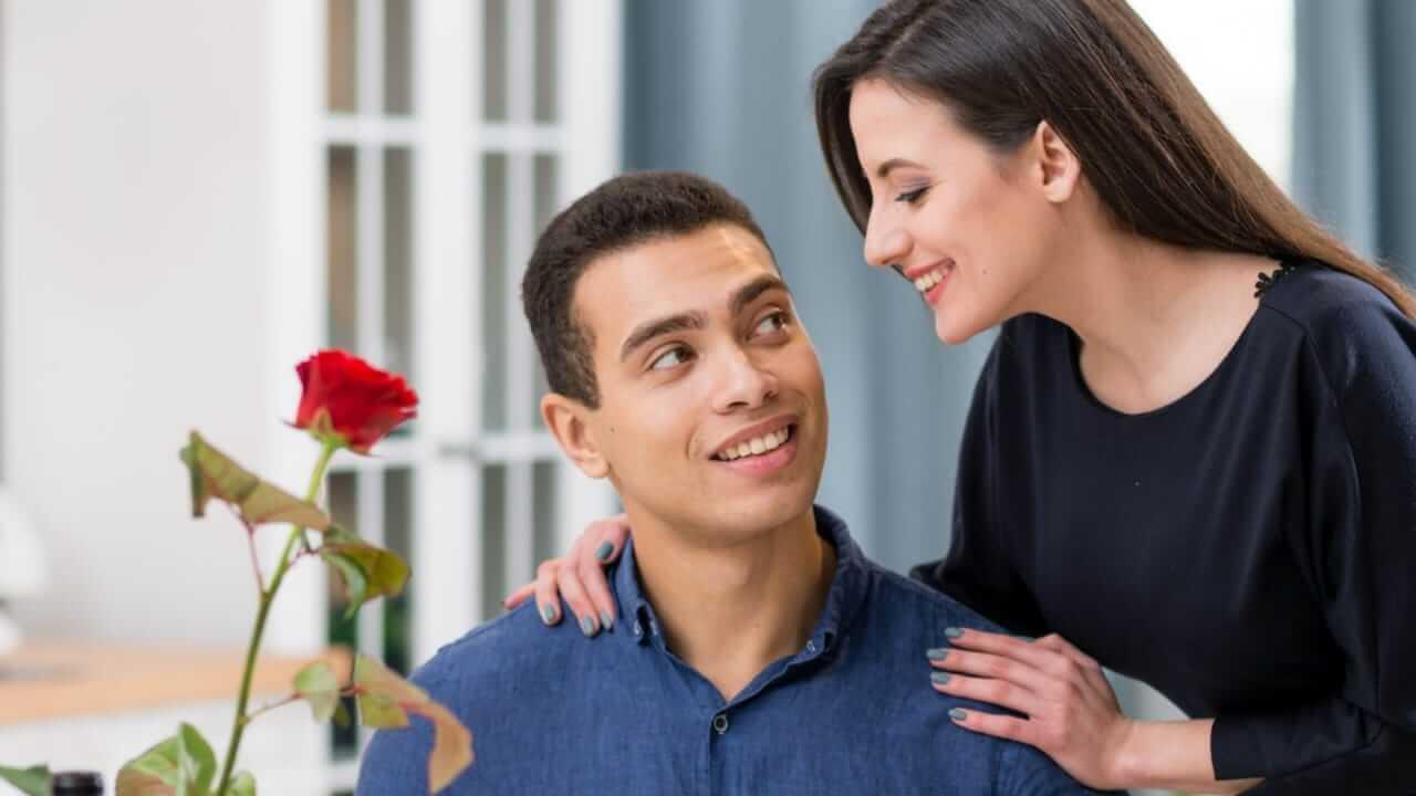 ये 4 राशियों के लड़के होते हैं सबसे अच्छे पति, रहते हैं लविंग और केयरिंग, पत्नी को रखते हैं हमेशा खुश