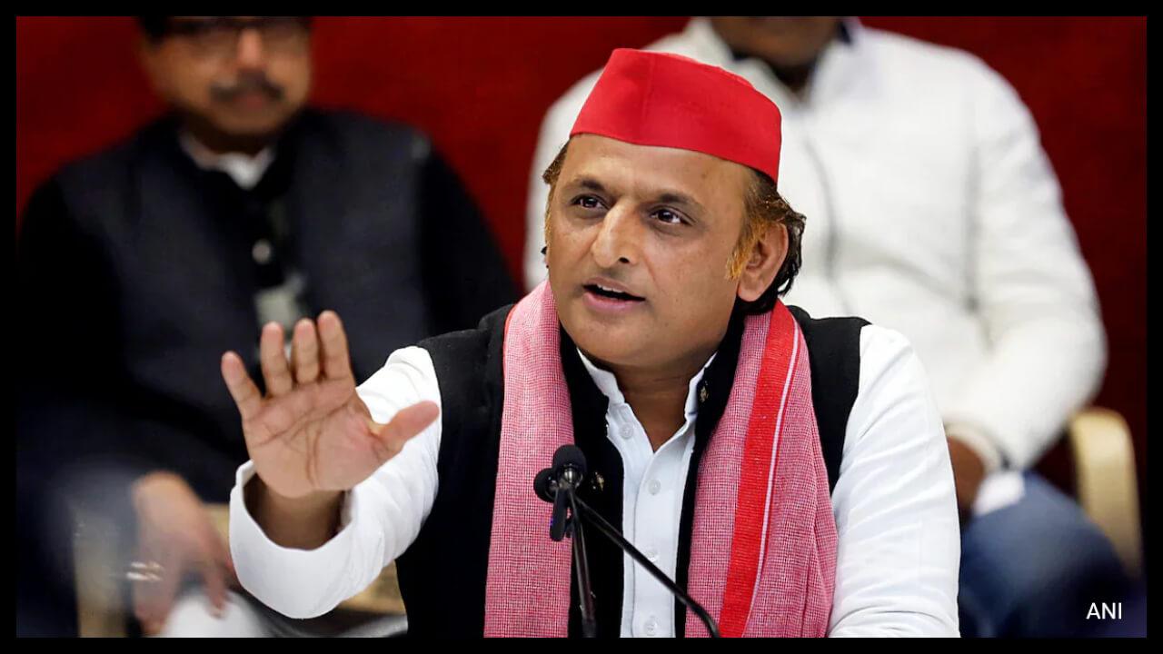 Akhilesh Yadav का भाजपा सरकार पर हमला, पौधरोपण और गुजरात मॉडल पर उठाए सवाल