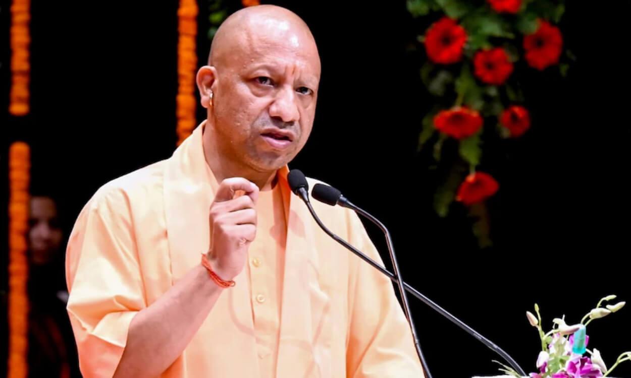 अवसानेश्वर मंदिर हादसे में मारे गए लोगों के परिजनों को देगी 5-5 लाख रुपये देगी योगी सरकार