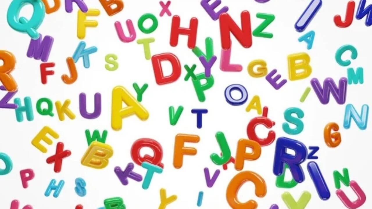 आकर्षक और दयालु व्यक्तित्व के होते हैं इन 3 नामाक्षर के लोग, जानें इनकी खूबियां