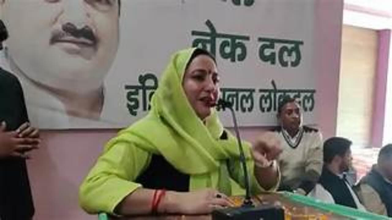 सुनैना चौटाला का जेजेपी पर हमला, कहा- झूठ और अहंकार से राजनीति नहीं चलती