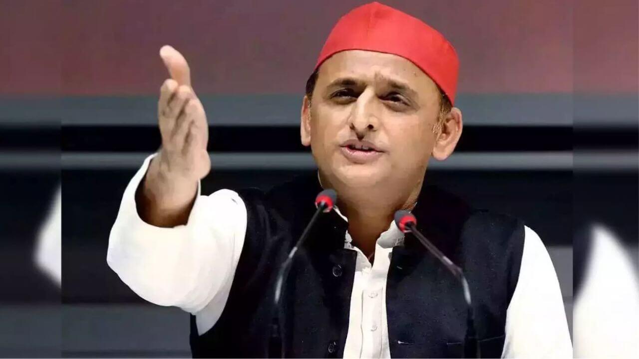 अखिलेश यादव ने यूपी के दोनों डिप्टी सीएम को फिर दिया बड़ा ऑफर, बोले- 100 विधायक लाओ और मुख्यमंत्री बन जाओ