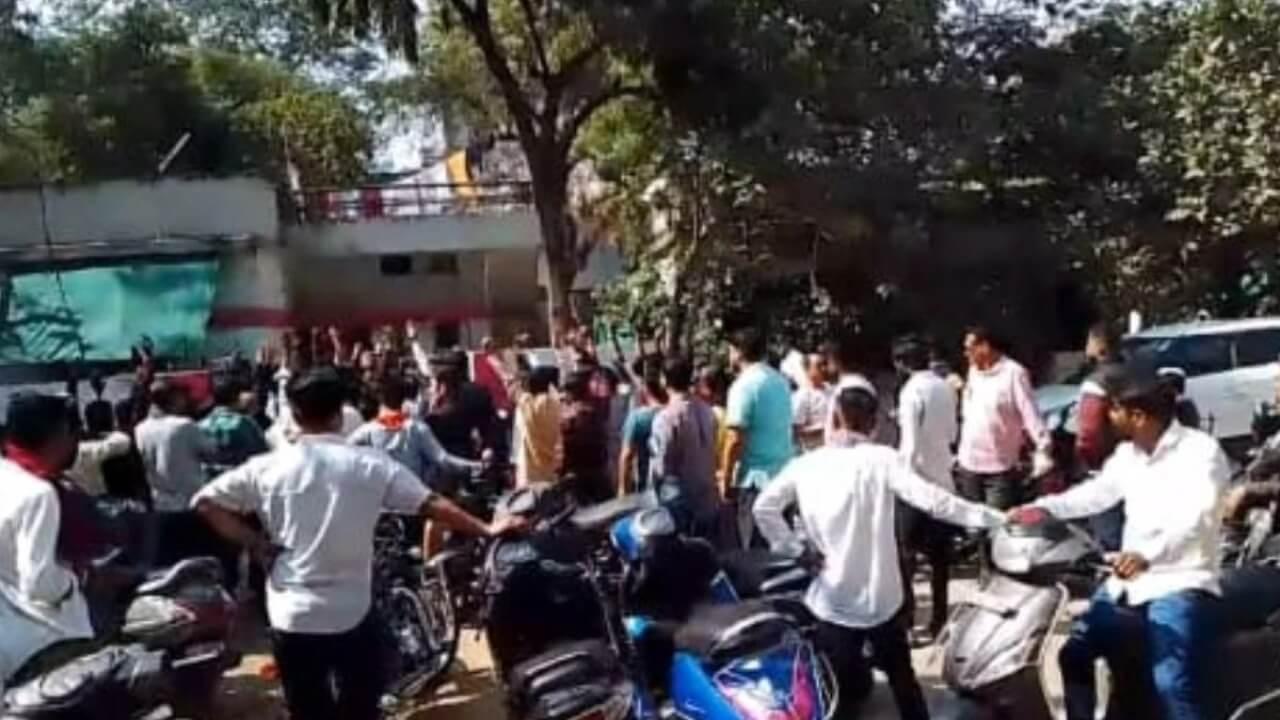 छत्तीसगढ़ में फिर सुलगा धर्मांतरण का मुद्दा, विरोध के बाद पुलिस ने दो लोगों को लिया हिरासत में