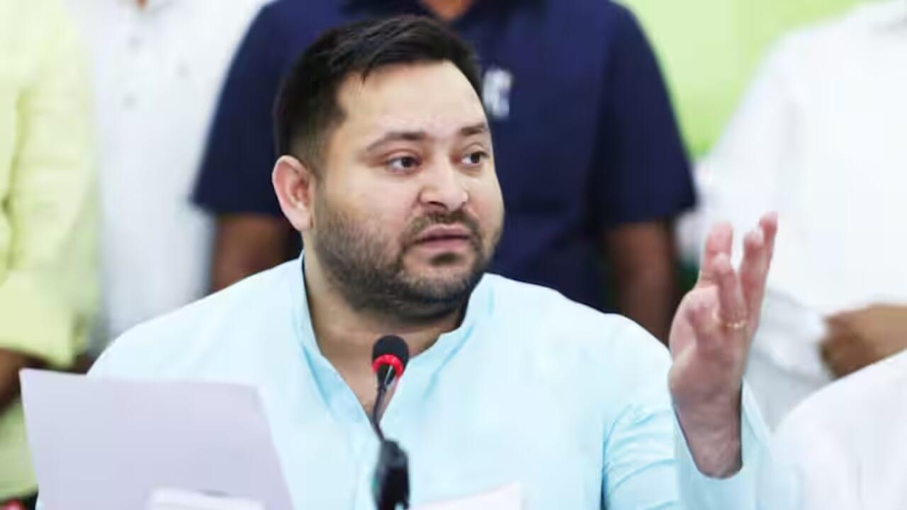 मेरा नाम वोटर लिस्ट में नहीं… कहकर तेजस्वी ने किया ‘सियासी ड्रामा’, पटना DM ने किया ‘खुलासा’