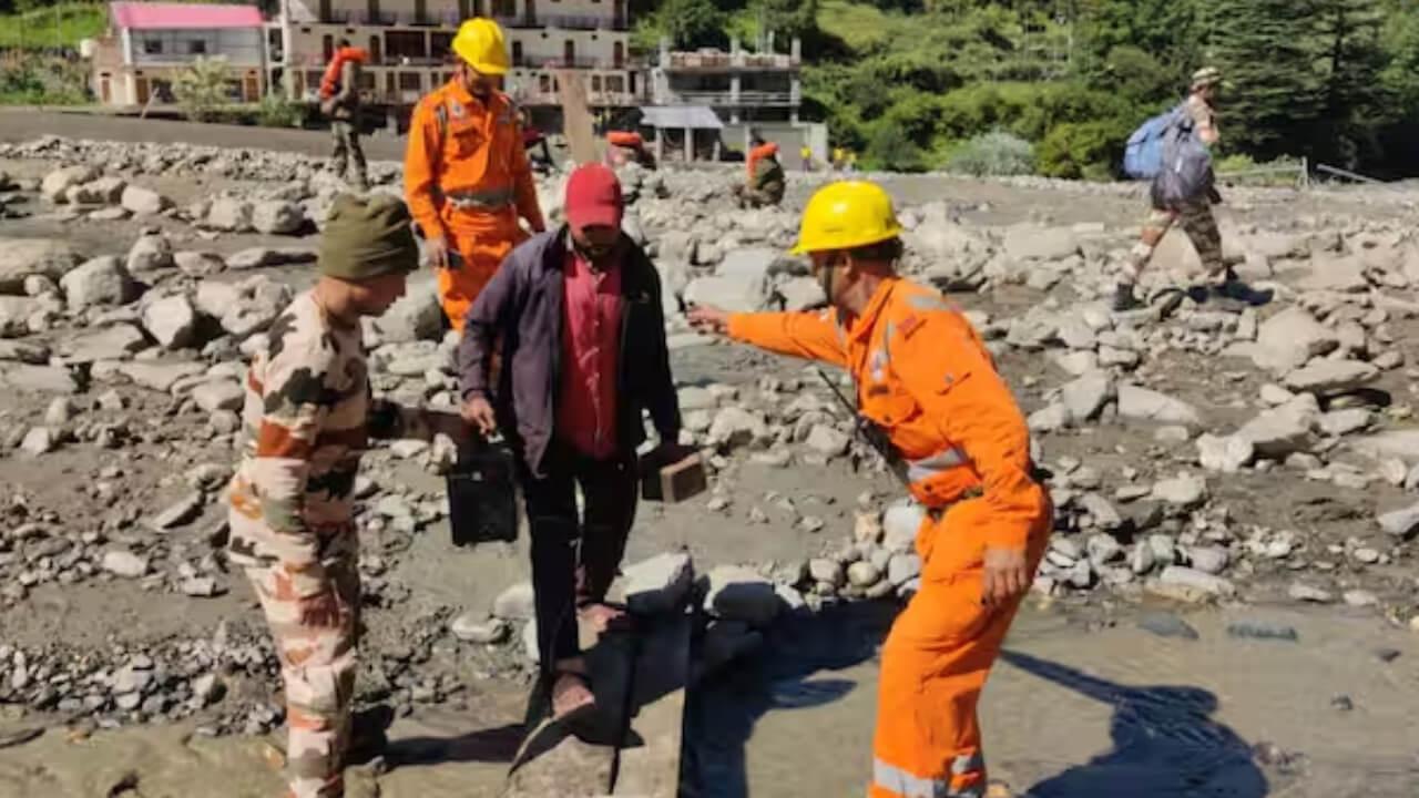 उत्तरकाशी में तबाही से किसानों की कमर टूटी, सेब, राजमा और आलू की फसलें बर्बाद