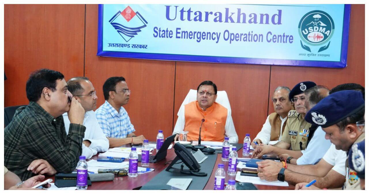 उत्तराखंड: धराली इलाके में बादल फटने के बाद सीएम धामी ने बुलाई इमरजेंसी बैठक