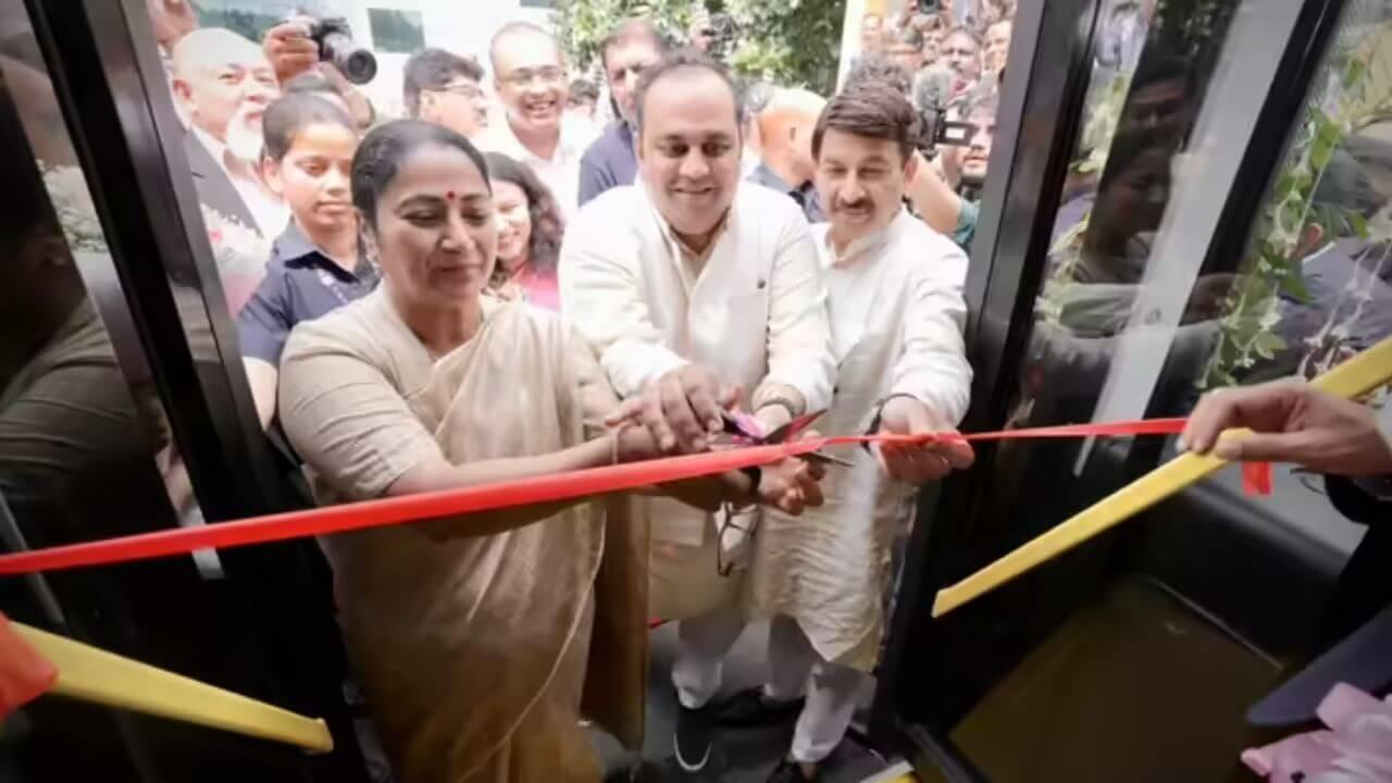 Delhi News: छात्रों की सुविधा के लिए लोटा ‘U-Special’, अब DU कैम्पस तक वापस आएँगी इलेक्ट्रिक बसें