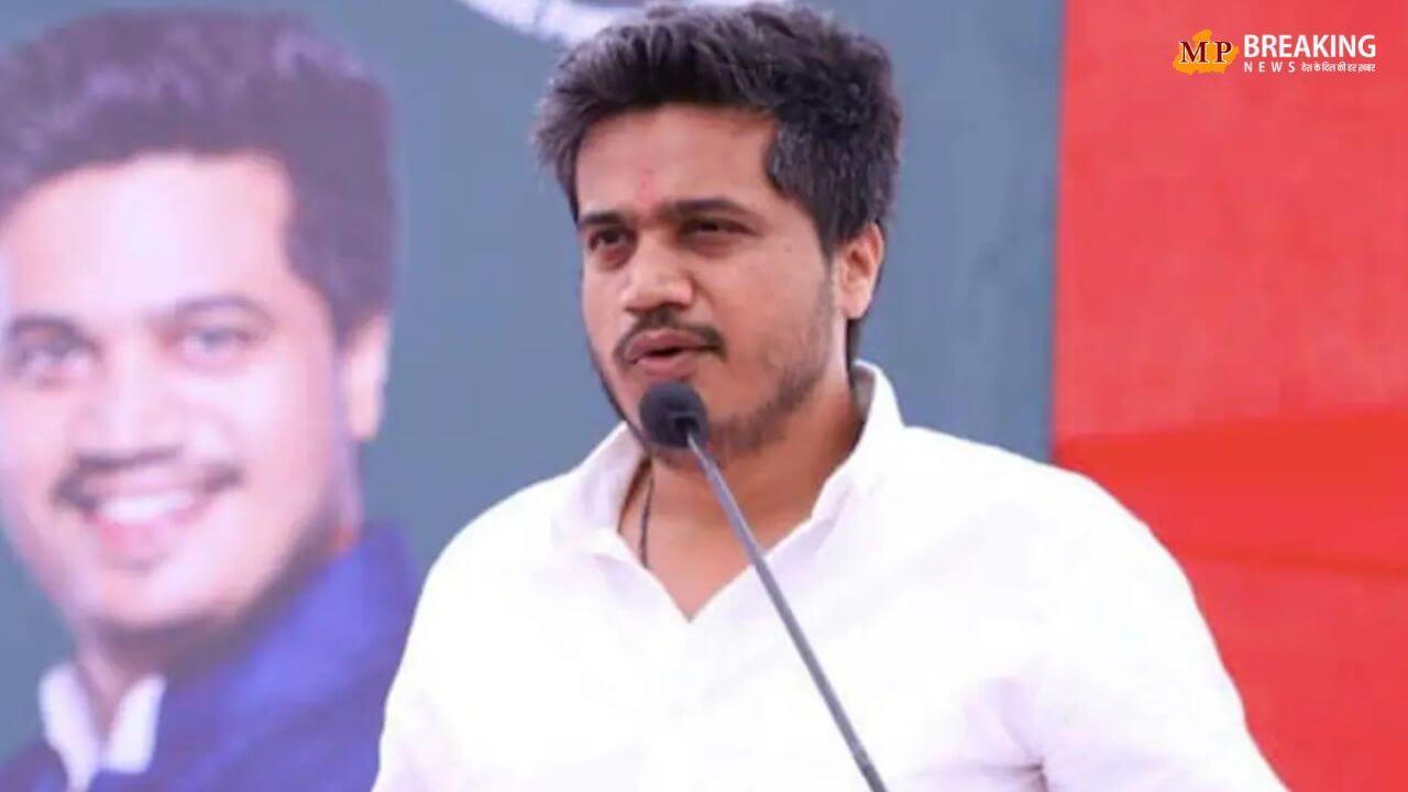 रोहित पवार एनसीपी के मुखर चेहरे के रूप में उभरे, घोटालों को लेकर महाराष्ट्र सरकार पर साथ रहे निशाना