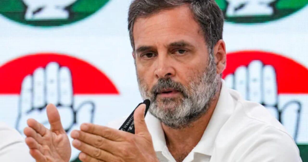 चुनाव आयोग के नोटिस पर राहुल गांधी का जवाब- ‘यह उनका डेटा है, मेरा नहीं, साइन क्यों करूं’