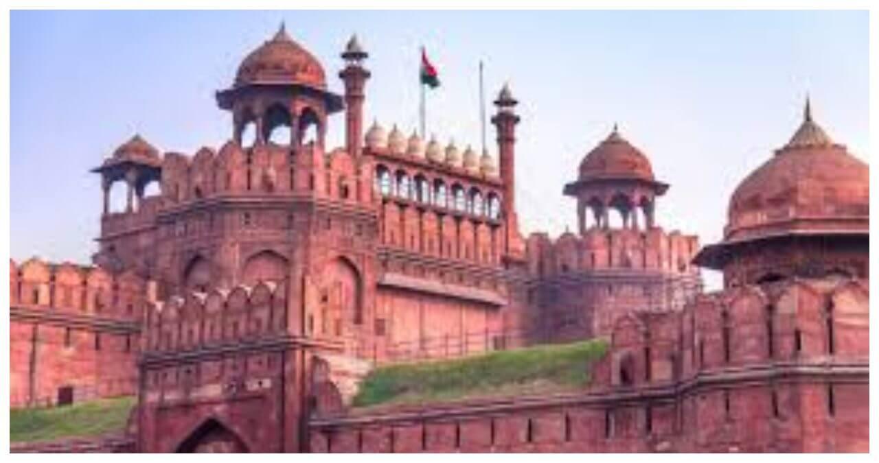 15 अगस्त से पहले दिल्ली हाई अलर्ट पर, लाल किले की सुरक्षा चाक-चौबंद, ड्रोन उड़ाने पर बैन