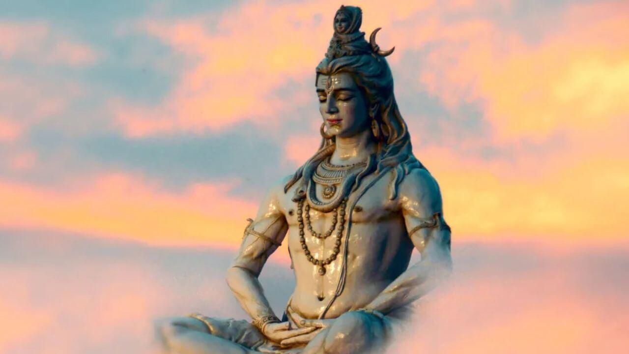 शिव महापुराण के 3 उपायों से भोलेनाथ को करें प्रसन्न, घर में बनी रहेगी बरकत