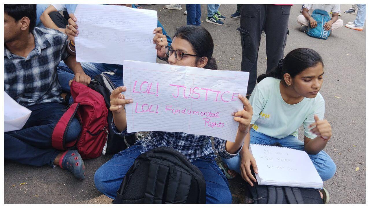 SSC परीक्षा में गड़बड़ी के खिलाफ फूटा गुस्सा, छात्रों का विरोध तेज, जंतर मंतर पर काली पट्टी बांधकर प्रदर्शन