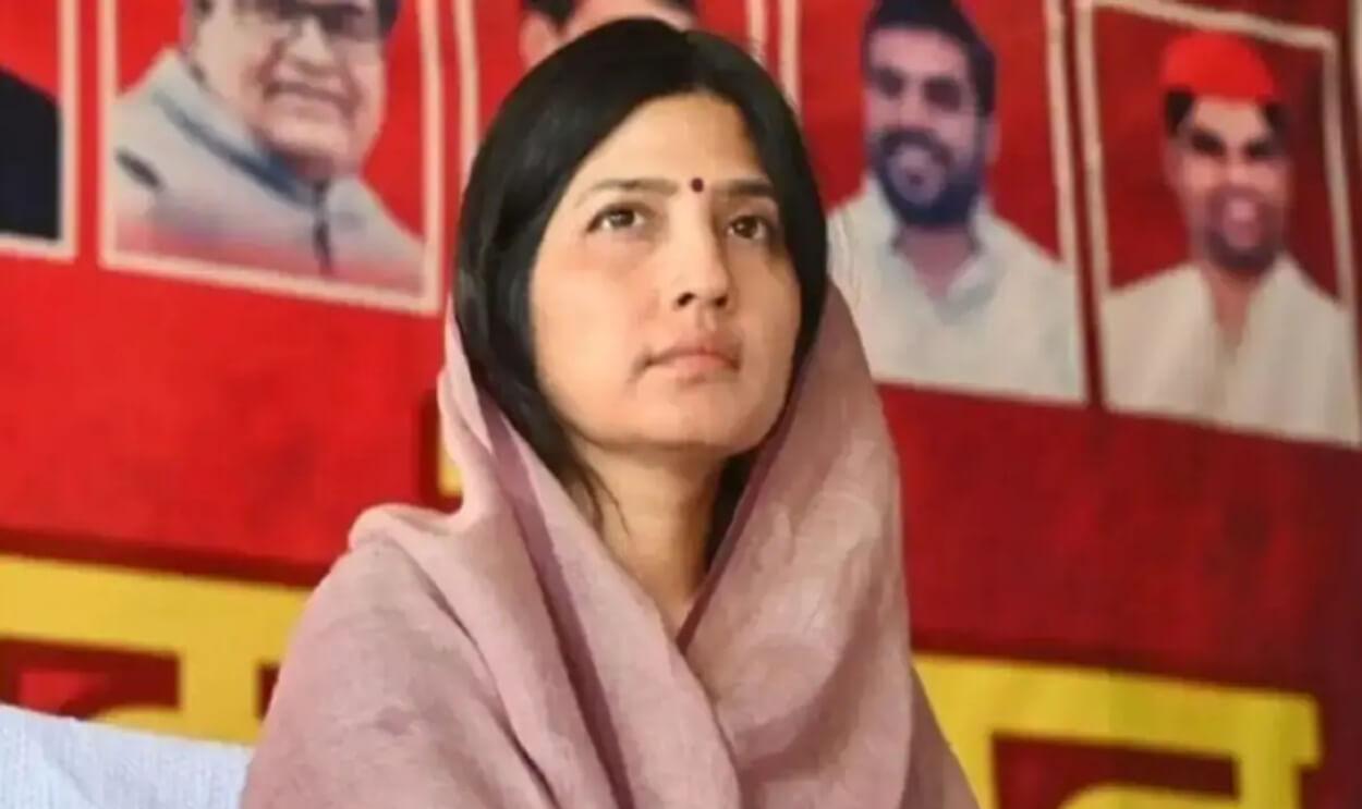 मस्जिद में डिंपल यादव के पहनावे पर भाजपा नेता का बयान, सपा ने बताया दोहरा रवैया