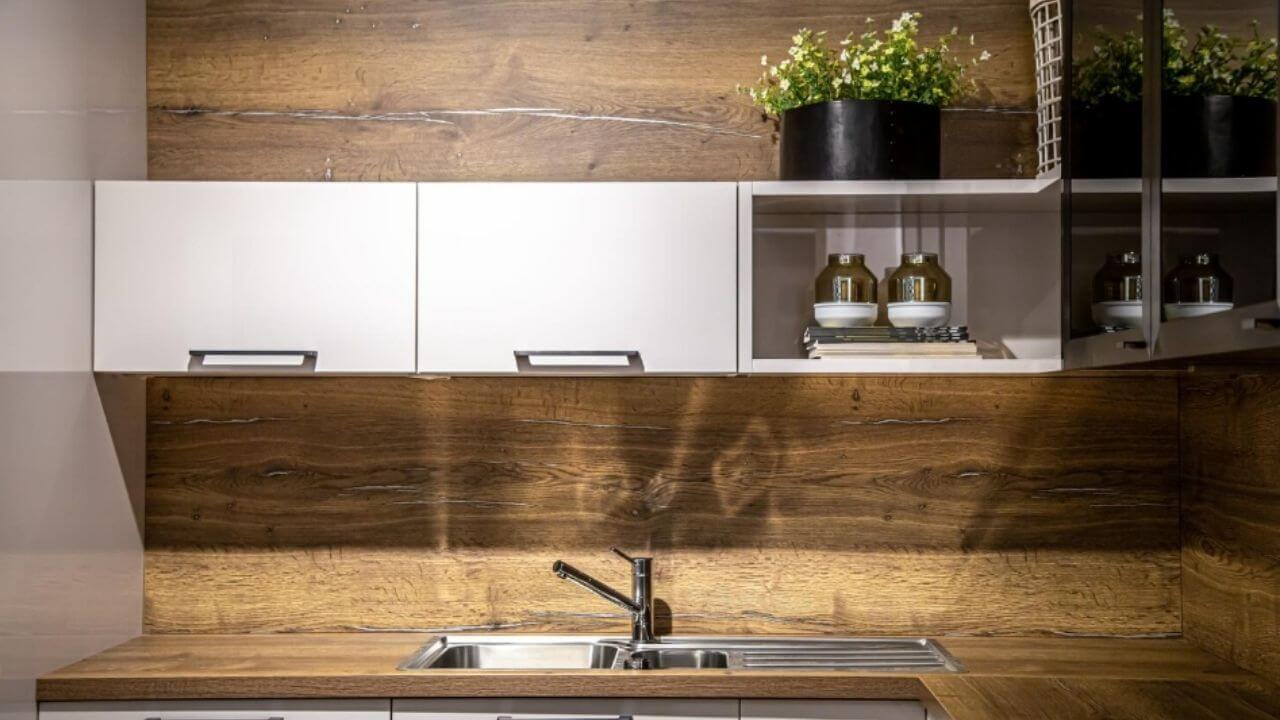 किचन के वास्तु को बिगाड़ सकती हैं ये 3 टाइल्स डिज़ाइन, जानें कौन-सी रखें और कौन-सी नहीं