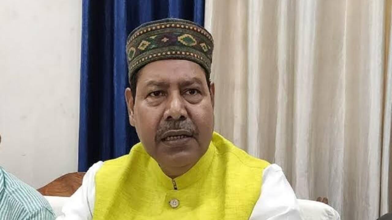 Tej Pratap Yadav: ‘यहां का विधायक गधा है’, भाई वीरेंद्र पर फिर भड़के तेज प्रताप यादव, पहले कहा था ‘बैल’