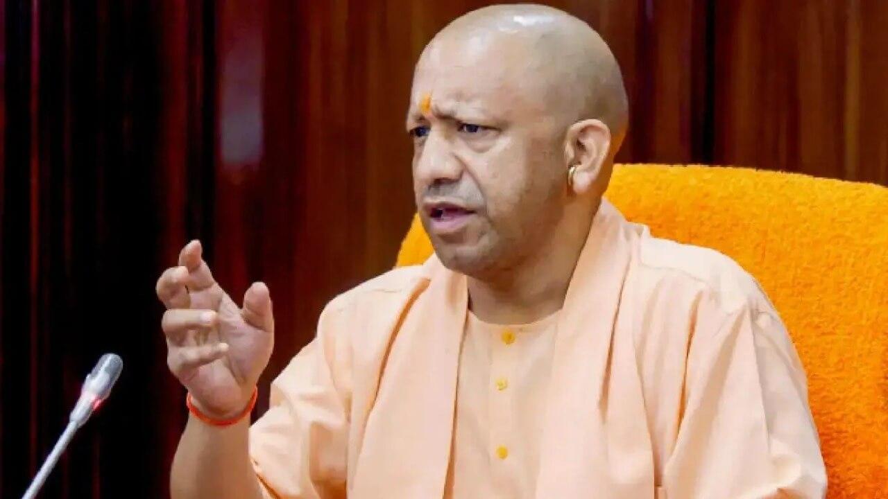 यूपी में बारिश से किसानों की बढ़ी मुसीबतें, सीएम योगी ने जिलाधिकारियों को दिए सख्त निर्देश, फसलों के नुकसान की मांगी रिपोर्ट